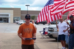 Robby Pennington presents Flag to BCC 9-13-09